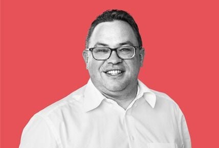 TOBIAS LAUER, CONSULTANT LEAD